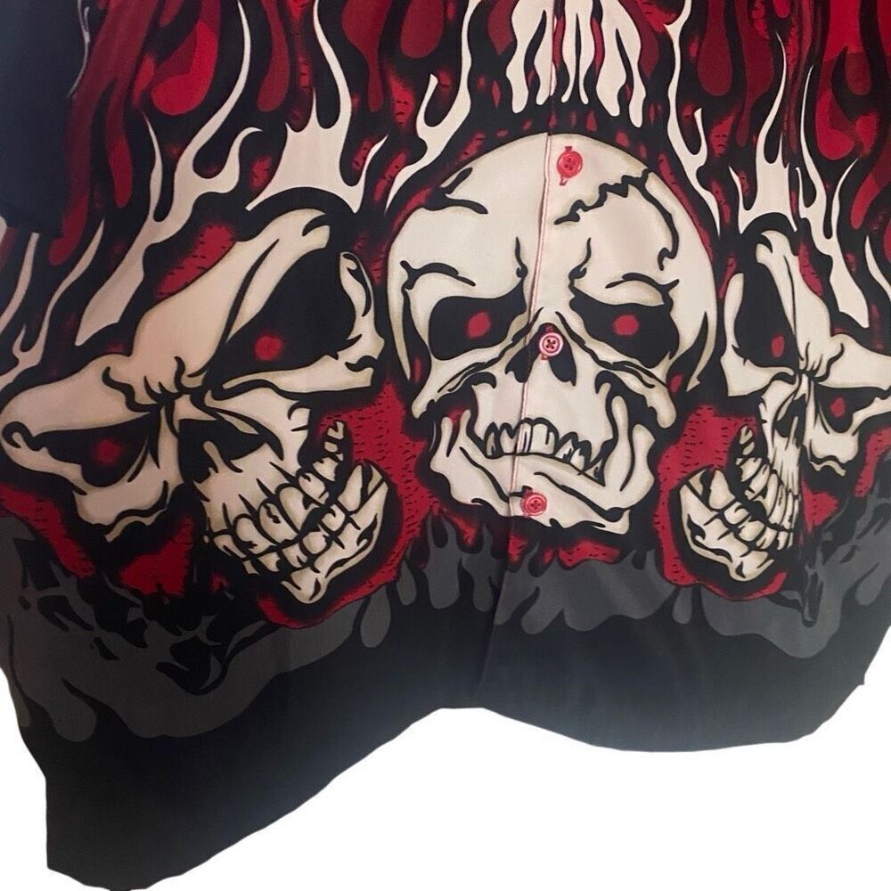 Vintage Y2K Steve & Barry’s Club shirt large skull button up shirt - Picture 2 of 6